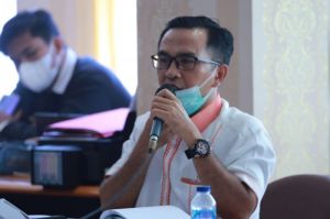Kontroversi JTH, Anggota DPR Menerima Keluhan Kelompok Pekerja Industri  