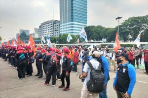 Ratusan Buruh Desak Pemerintah Cabut Permenaker JHT