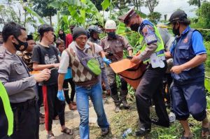 Mobil Truk Masuk Jurang Sopir dan Kernet Tewas