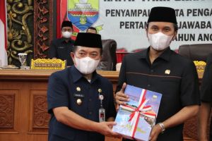 Al Haris  Sampaikan Nota Pengantat LKPJ TA 2021