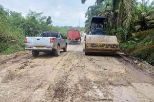 Gubernur Sebut Jalur Alternatif Batu Bara Koto Boyo-Bajubang Telah Dibuka Sepanjang 7 Km