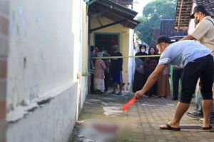 Pensiunan RRI Tewas Bersimbah Darah Dibacok Empat Orang Tidak Dikenal 