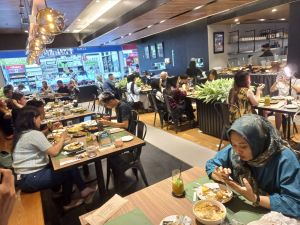 Nikmati Tempat Nongkrong dan Bukber Baru dengan Menu Ala Chef Juna & Chef Renatta