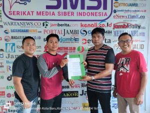 Ketua SMSI Provinsi Serahkan SK Kepengurusan SMSI Muaro Jambi