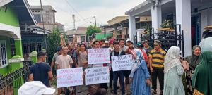 Warga Aur Kenali Tolak Perwakilan PT SAS yang Ingin Sosialisasi Pembangunan Stockpile Batu Bara