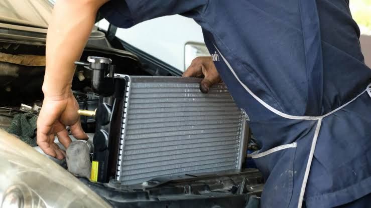 Pastikan Kondisi Kendaraan Sebelum Mudik, Simak Penyebab Air Radiator yang Terus Berkurang