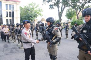 Pesan Kapolda Jambi saat Lepas Keberangkatan 100 Personel Satbrimob Operasi Amole Papua 
