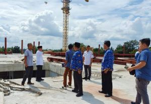 Sidak Proyek Islamic Center, Gubernur Al Haris Tegaskan Harus Selesai Tepat Waktu