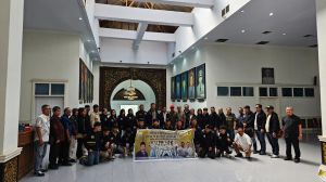 Ketua DPRD Provinsi Jambj Lepas 17 Atlet Karate ke Kejurnas di Bandung